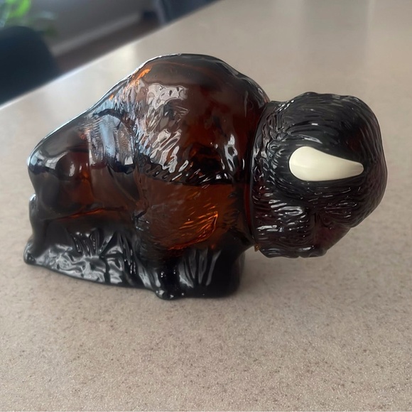 Vintage Avon American Buffalo Bison Decanter - Picture 1 of 3